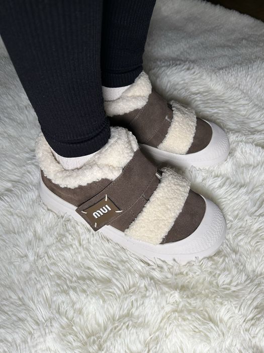 Кеди зимові трендові на хутрі. Черевики коричневі на хутрі