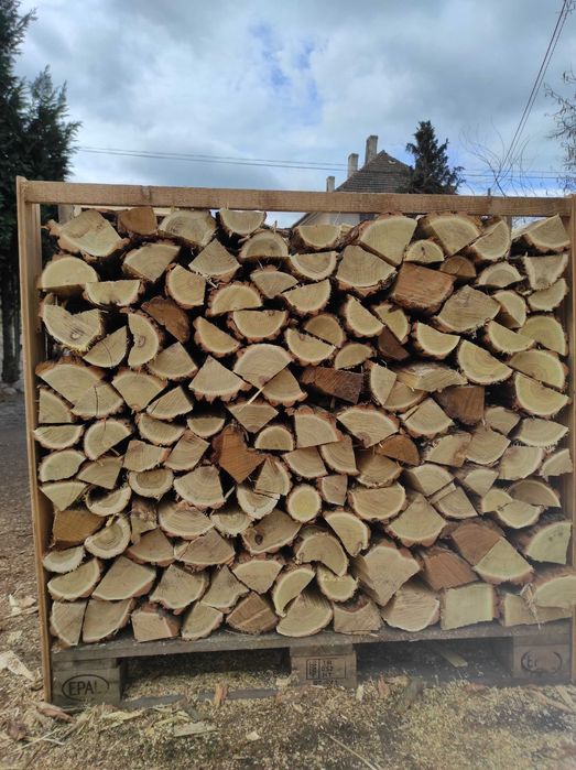 Olbrzymia promocja na drewno sosnowe cięte rąbane gotowe do palenia
