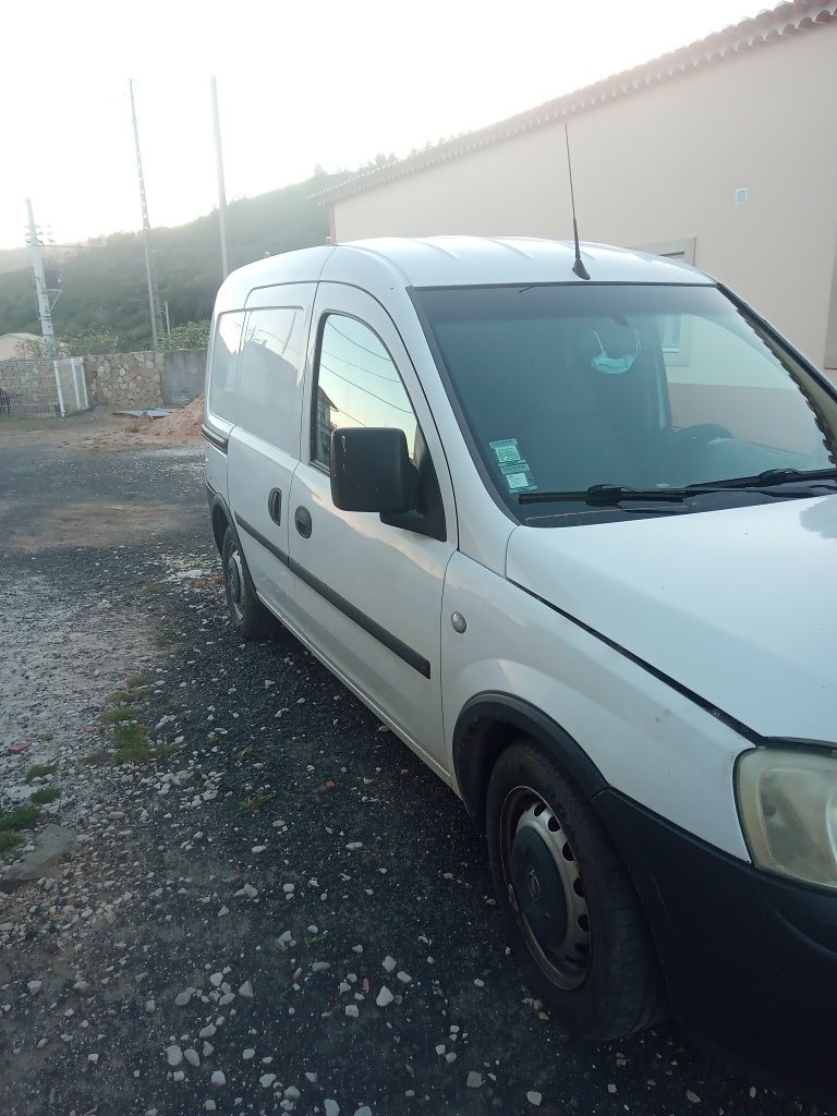 Opel combo 1.7...