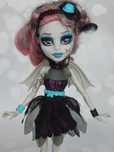 Lalka Monster High Rochelle Goyle Zombie Shake