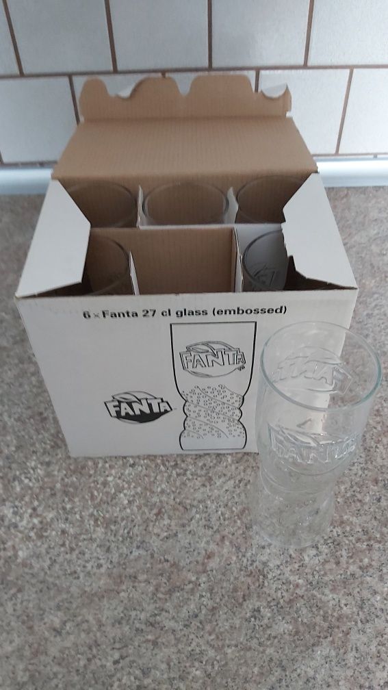 Szklanki 4 komplety