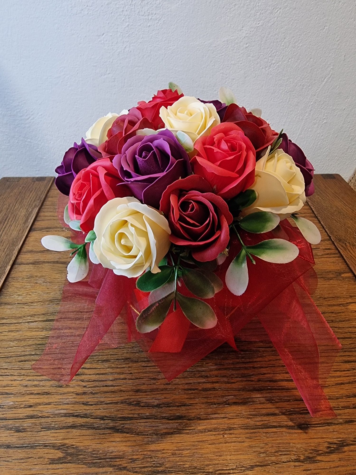 Flower box kwiaty mydlane róże mydlane na zakończenie roku szkolnego