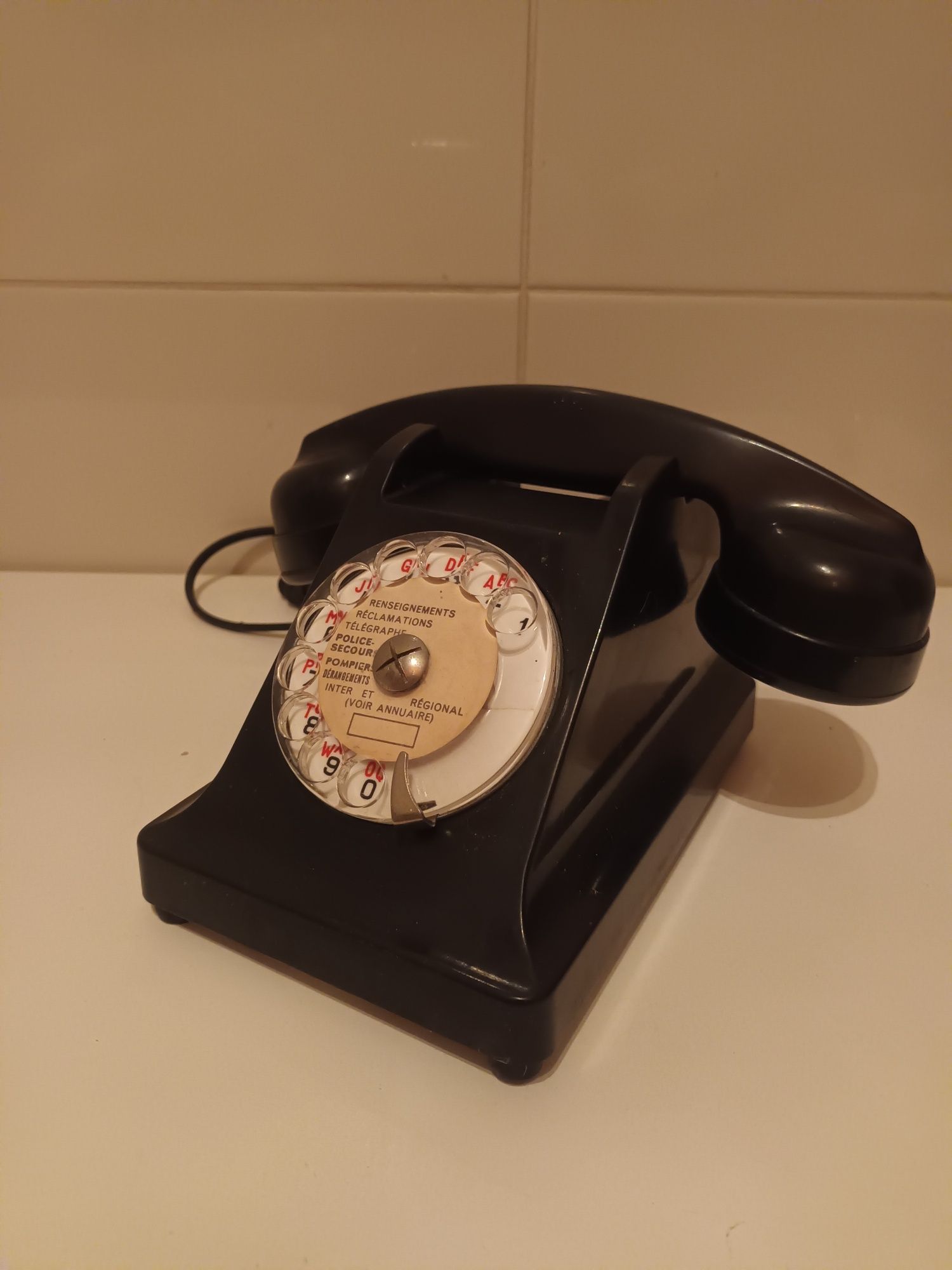 Telefone Eriecsson em baquelite de 1962