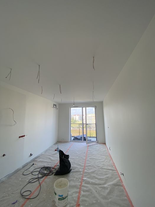 Wykończenia wnętrz i remonty Szpachlowanie Malowanie