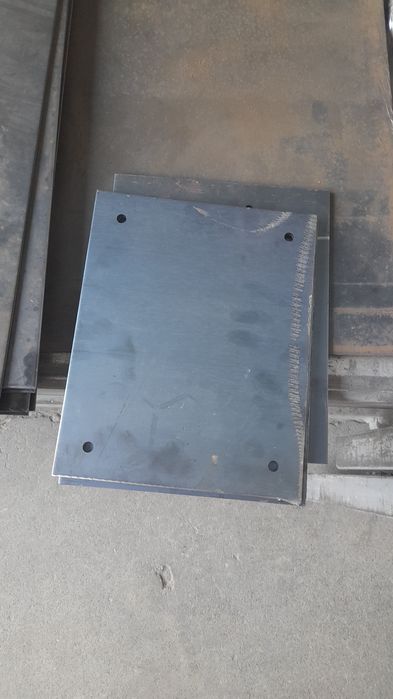 металлические пластины с отверстиями разные толщины