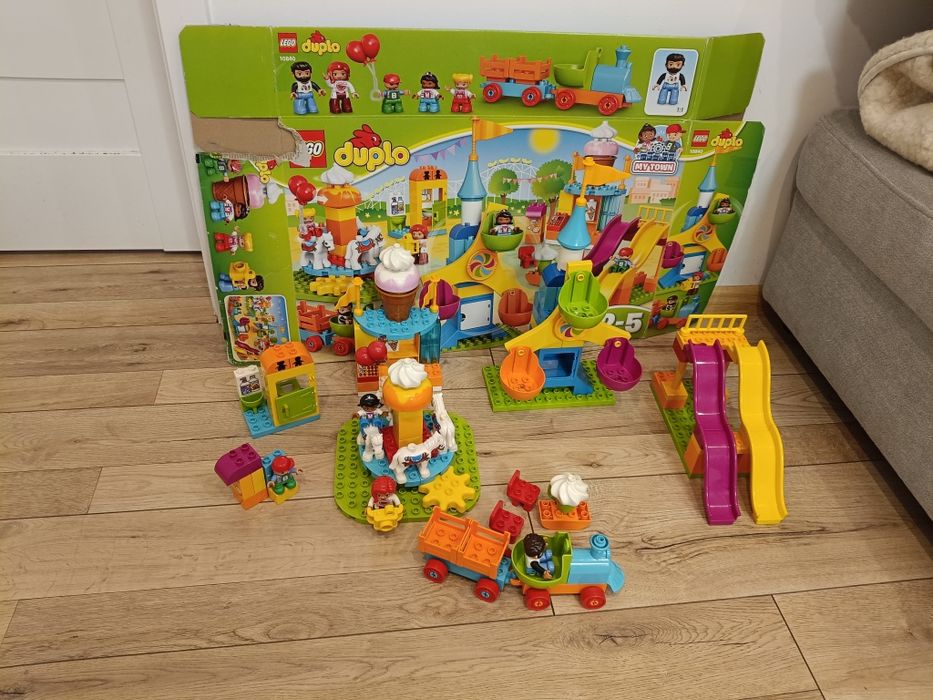 LEGO DUPLO 10840 Duże wesołe miasteczko kompletny