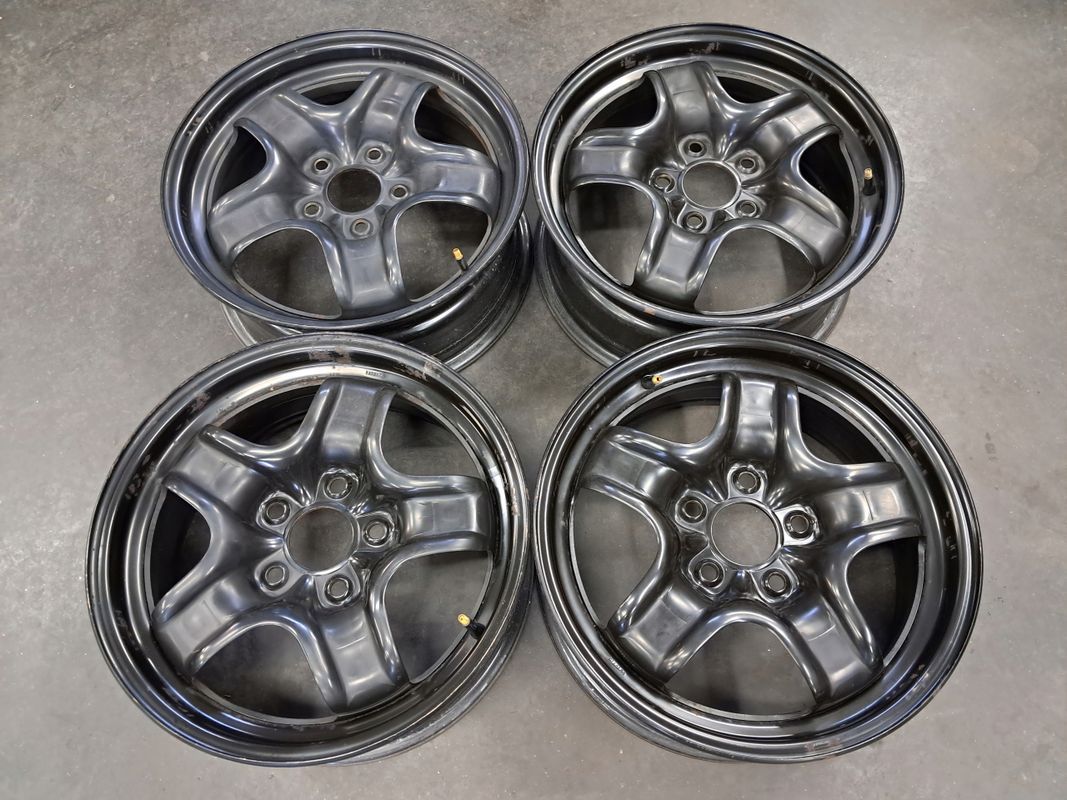 Felgi Stalowe Renault 5x114.3/16cali 6.5j et41 r