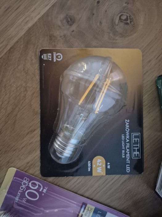 Komplet zestaw żarówki żarówek E27