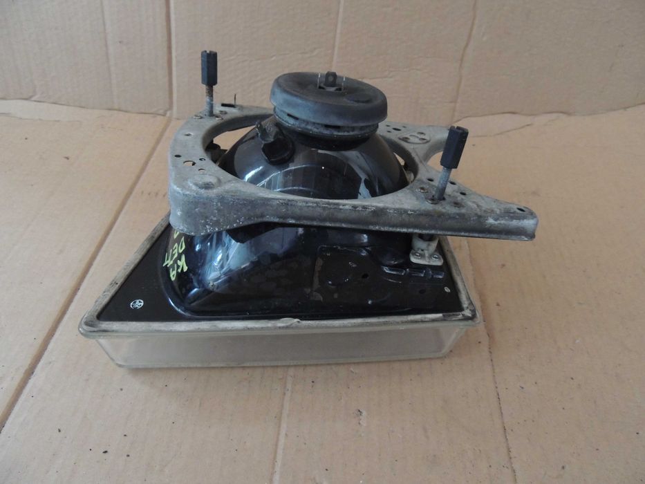 Lampa przednia prawa europejska Opel Kadett D 79,80,81,82,83,84