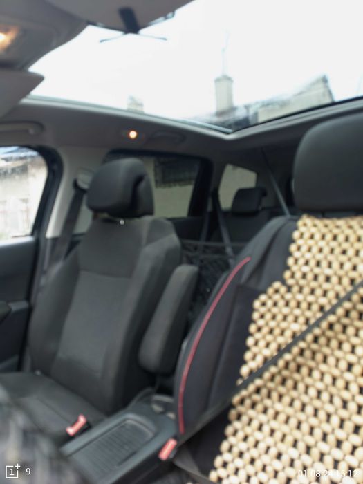 авто peugeot 5008