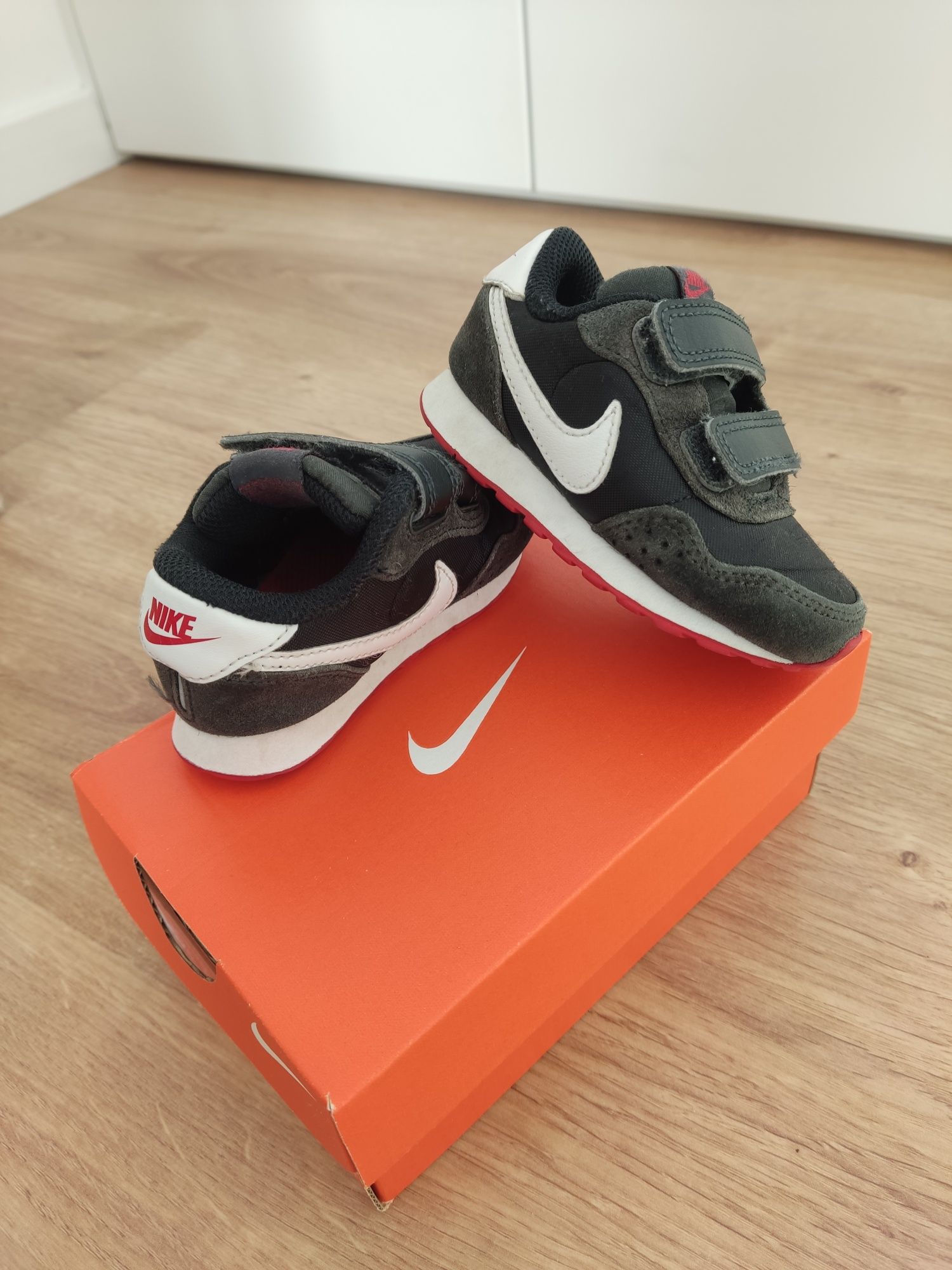Sapatilhas Nike Menino Tam 21