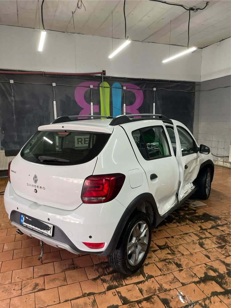 Renault Sandero StepWay 1.5 після ДТП