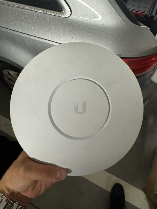 Ubiquiti UniFi UAP-AC-HD (używany) + zasilacz PoE