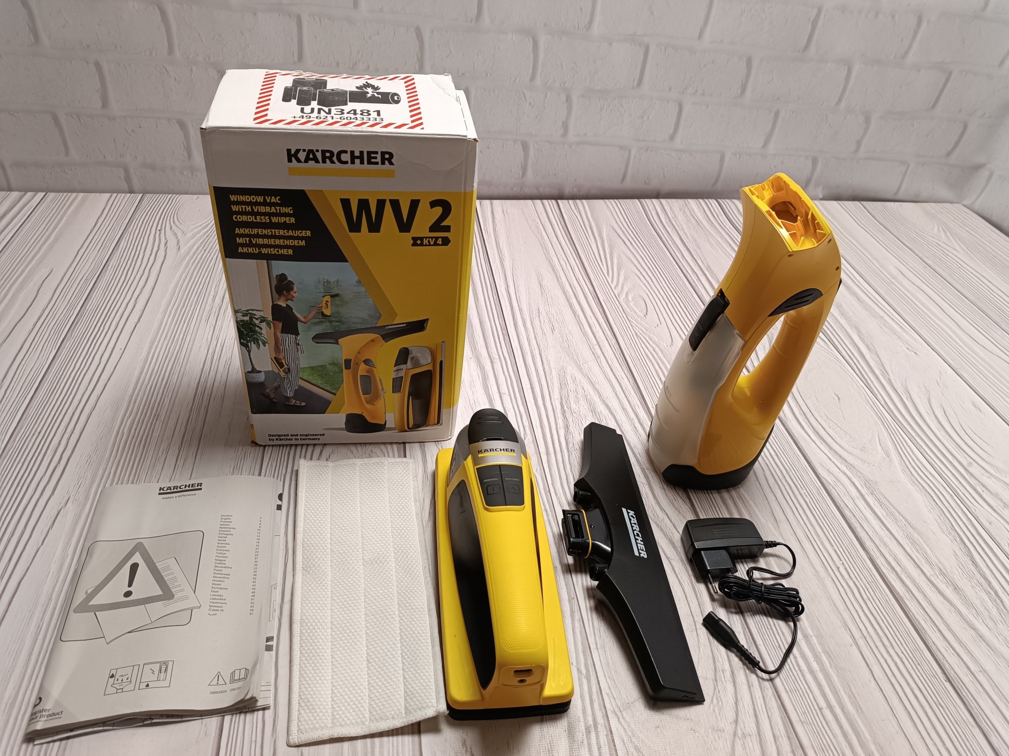 Karcher WV 2 віконний пилосос + KV 4 відчищувач віконний