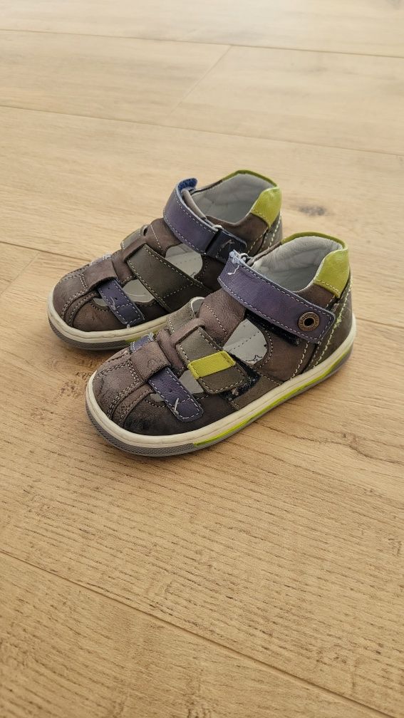 Sandały sandalki buty lasocki kids 22 wkladka 14,5 cm