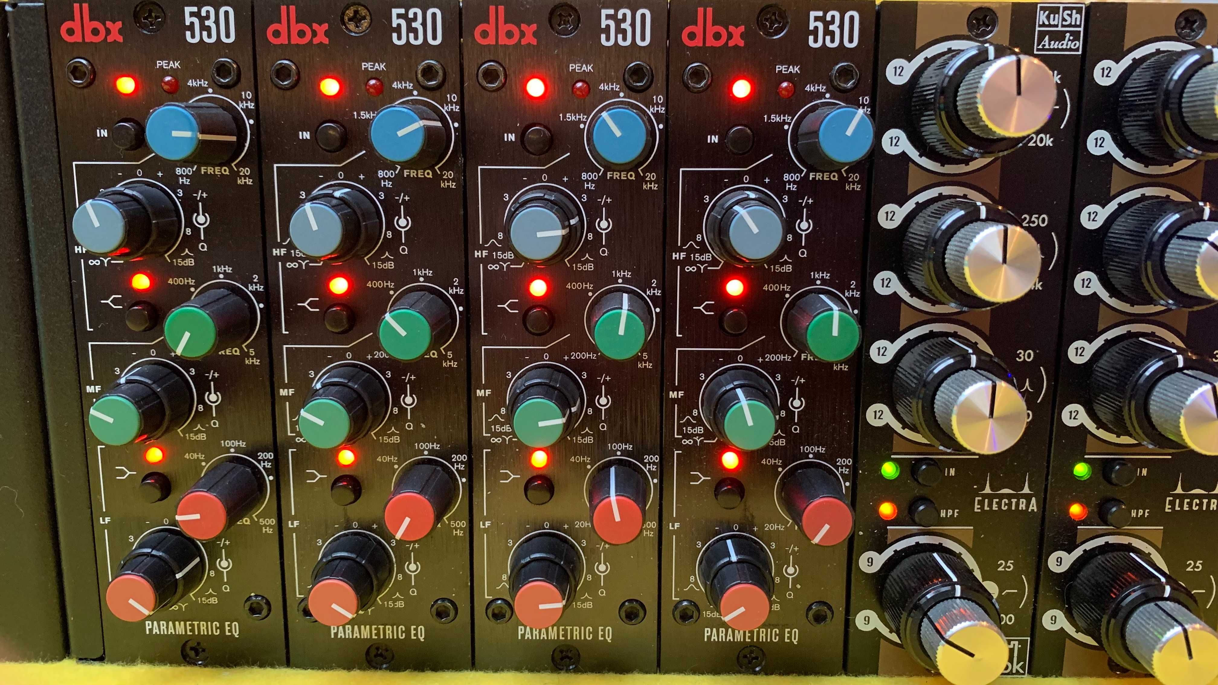 DBX 530 EQ / API 500 series - 2 sztuki