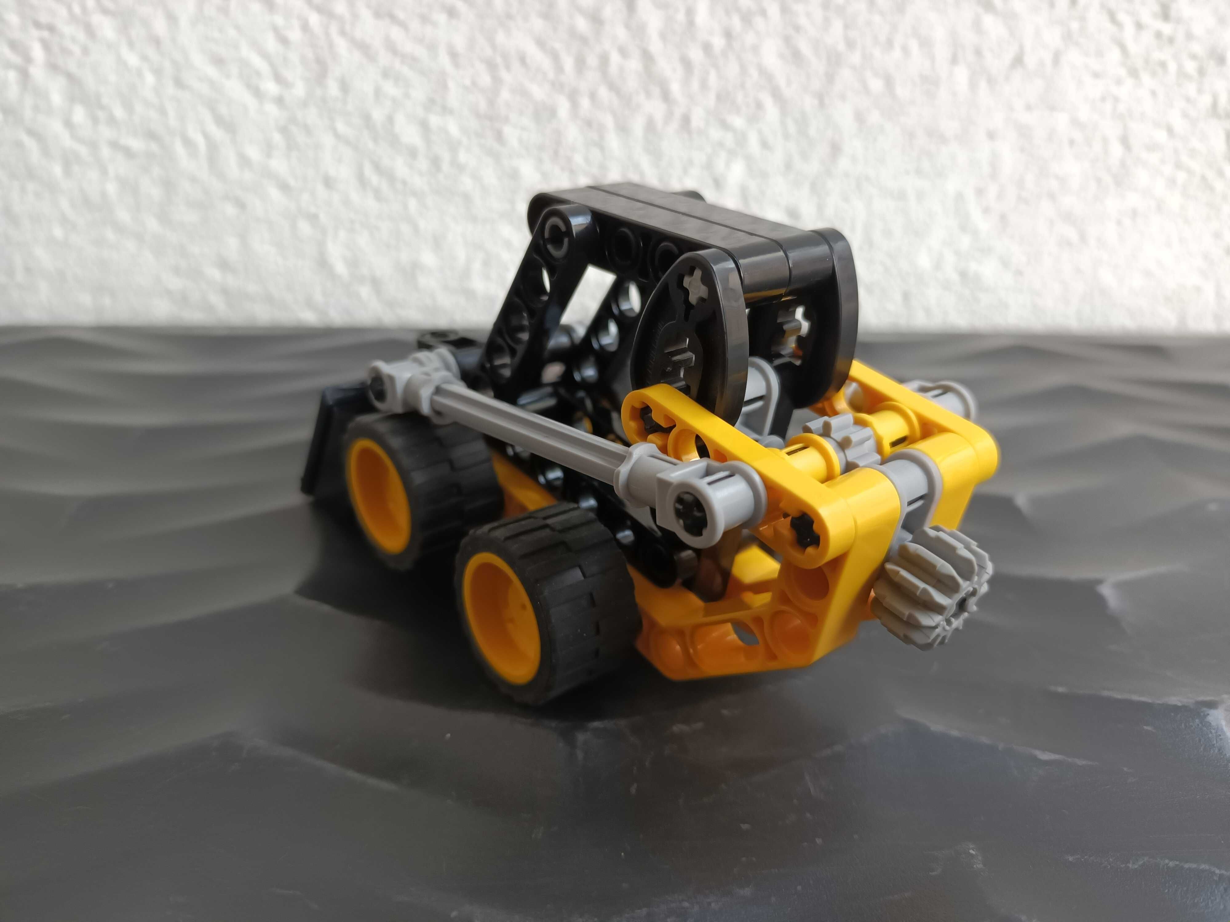 Klocki LEGO Technic 8418 - Miniładowarka