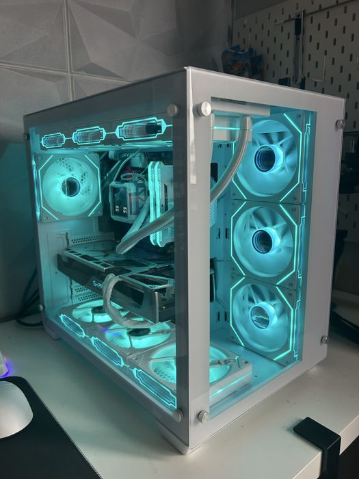 Bialy komputer RGB Ryzen 5 5500 / RX 5700 XT / 32 GB RAM