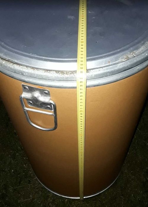 Бочка з кришкою    .