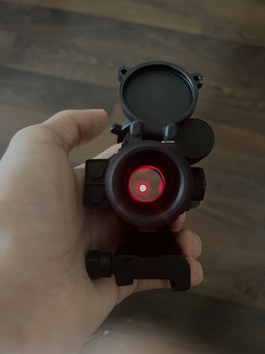 Приціл коліматорний Vortex StrikeFire II