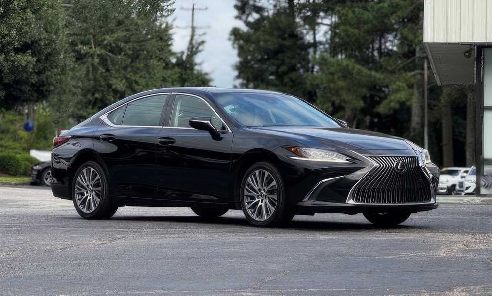 Lexus ES 350      2019