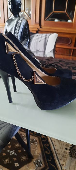 Calcado senhora em bom estado