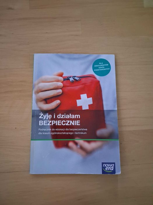 Podręcznik Żyję i działam bezpiecznie