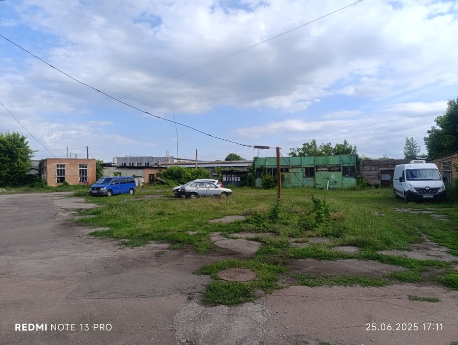 Продаж нерухомості автосалону та СТО