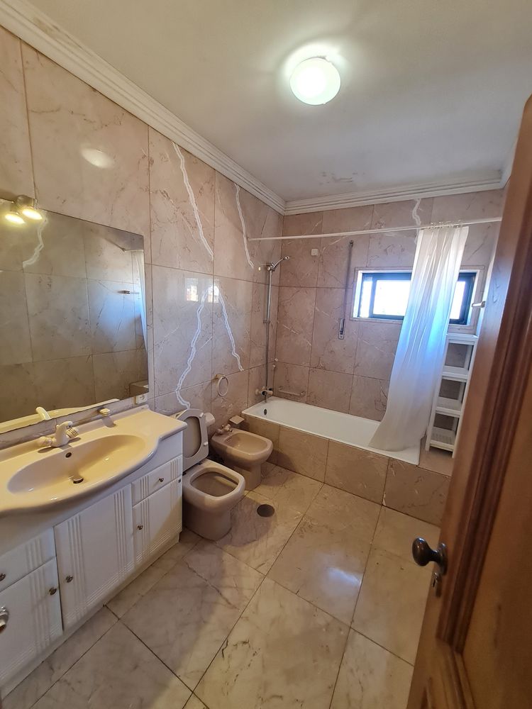 Quarto single  para estufantes tudo incluido em Felgueiras