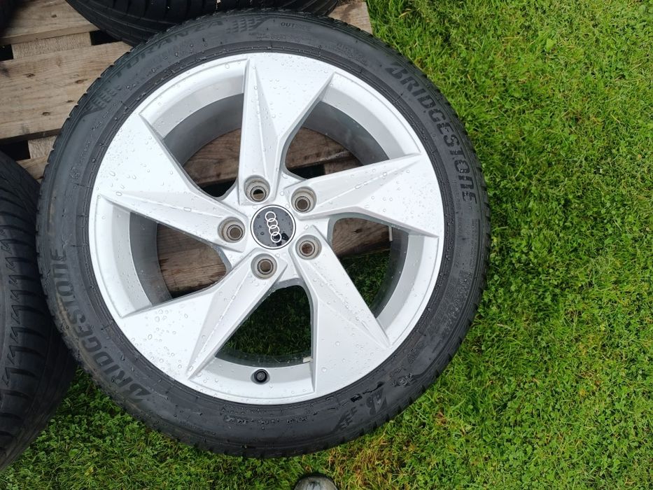 Felgi Audi 225/45 17 + opony Bridgestone Turanza T005