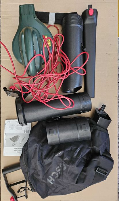 Odkurzacz/Dmuchawa do liści UNIVERSALGARDENTIDY 3000 BOSCH NOWY