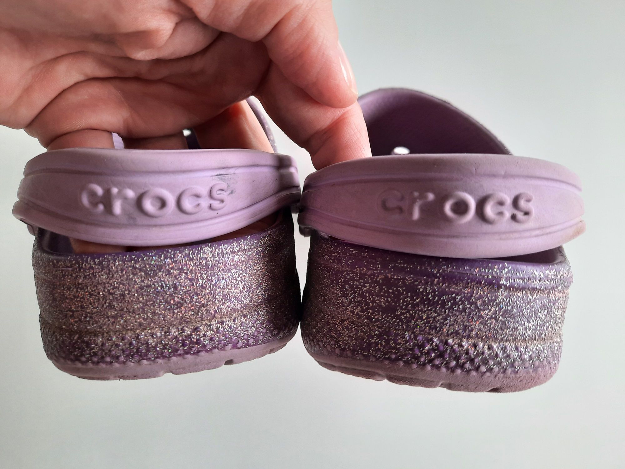 Crocsy r. J1 32/33 fioletowy brokat