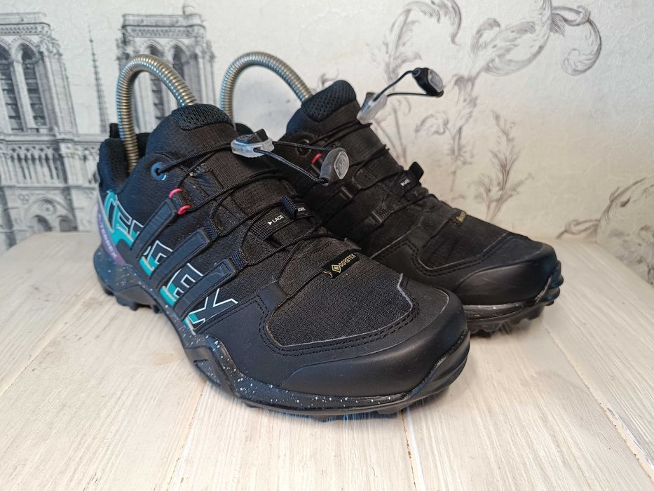 - Adidas Terrex Swift R2 GoreTex
