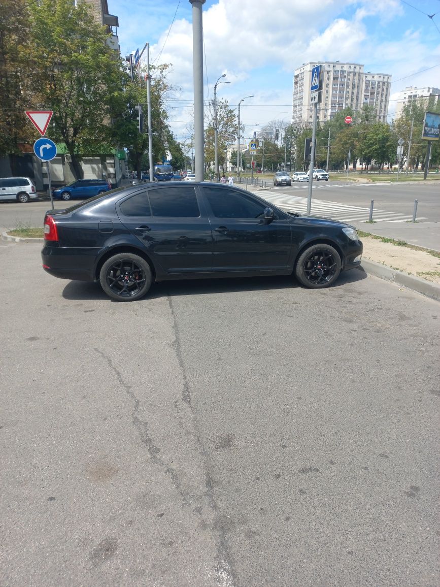 Шкода октавія А5 2,0 турбодізель.
