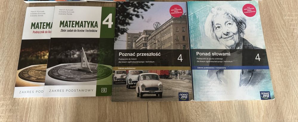 Sprzedam ksiazki do licuem/technikum