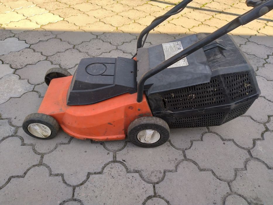 Газонокосарка електрична