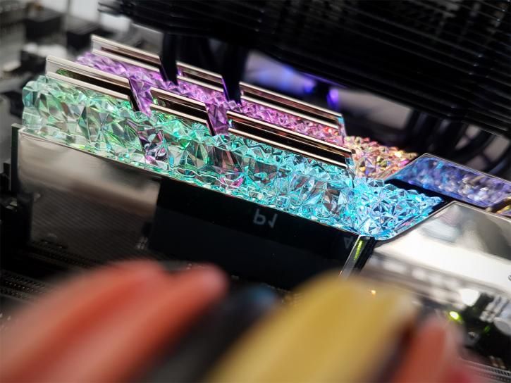 32gb Ram DDR4 TridentZ Royal Silver