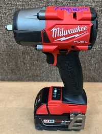 Milwaukee (2960-20)