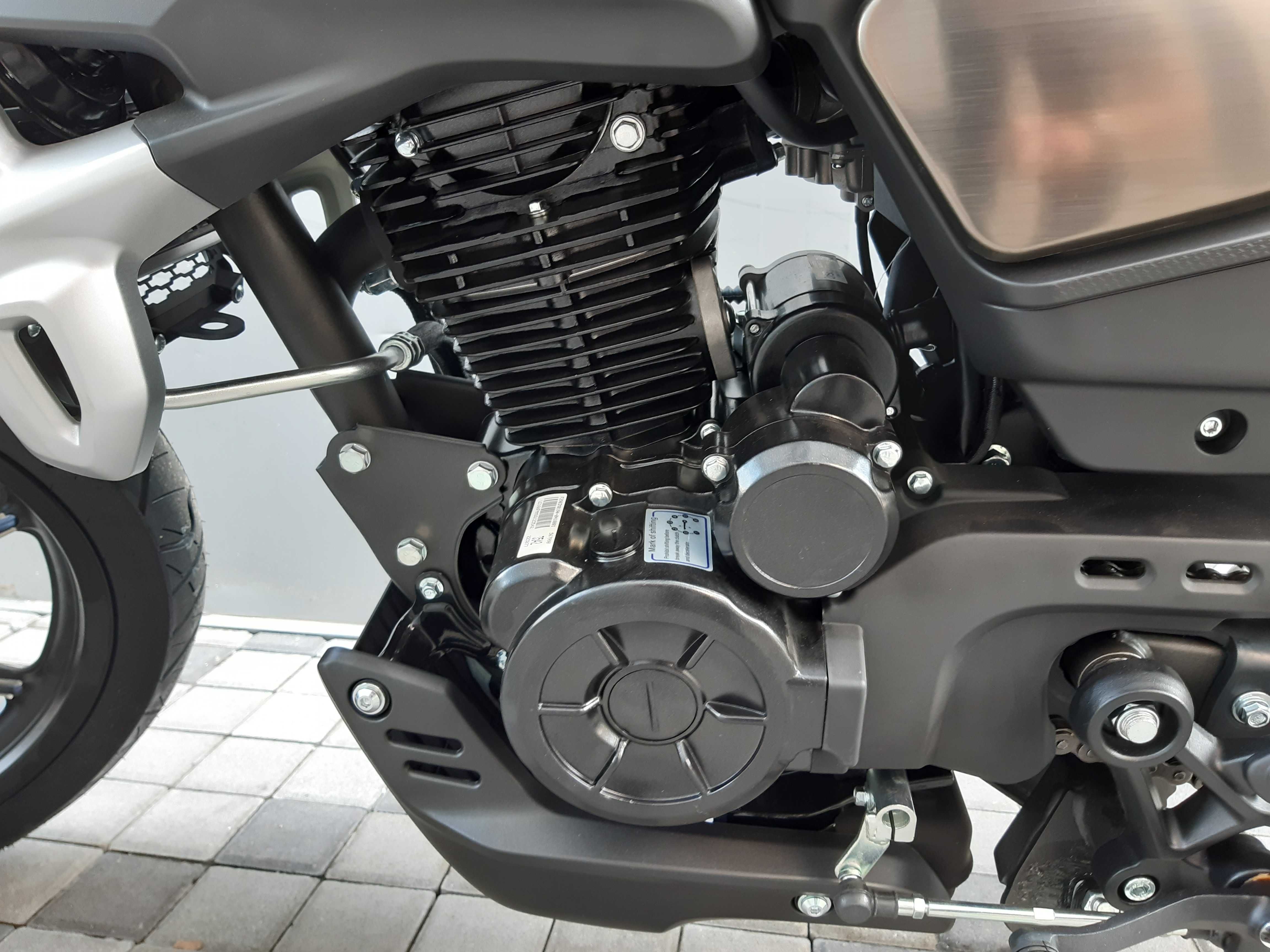 Мотоцикл Loncin LX250-12C AC4 Акційна ціна до 20.06.25 Доставка!