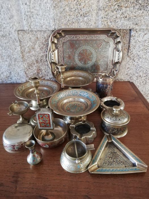 Conjunto de peças antigas. Artesanato indiano