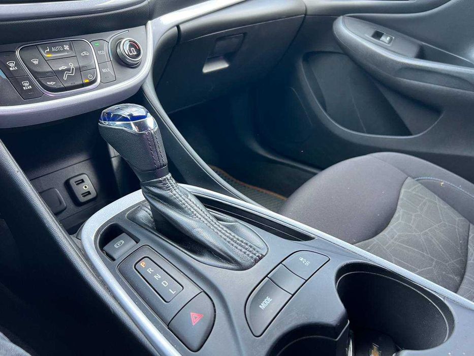 Chevrolet Volt 2017, 1,5 гібрид.