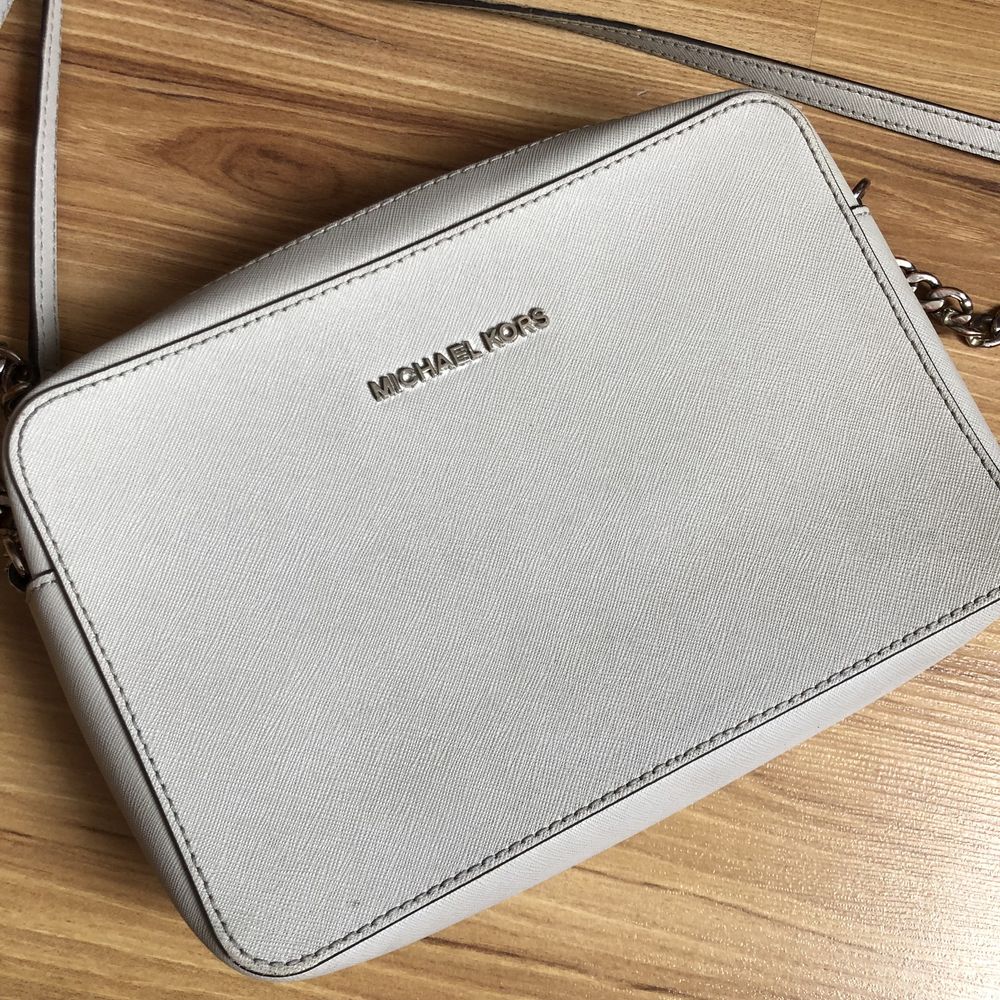 Сумка через плече michael kors cross body