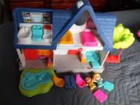 Domek fisher price
