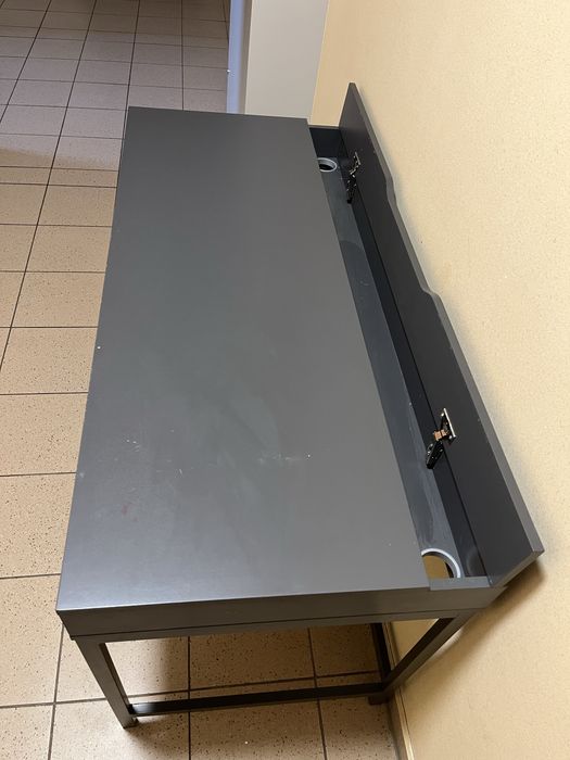 Biurko szkolne z sieci IKEA