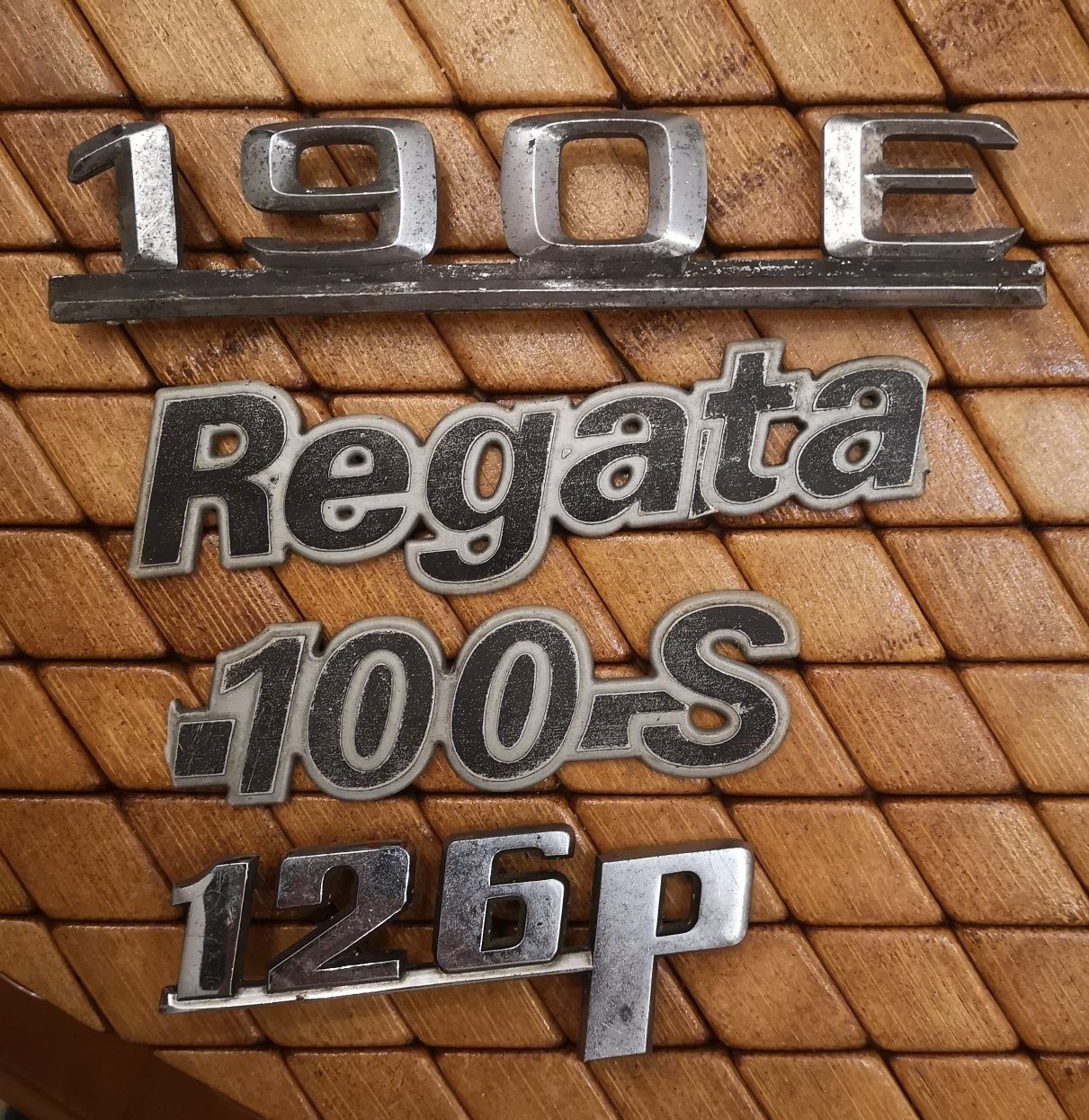 Emblemat różne modele