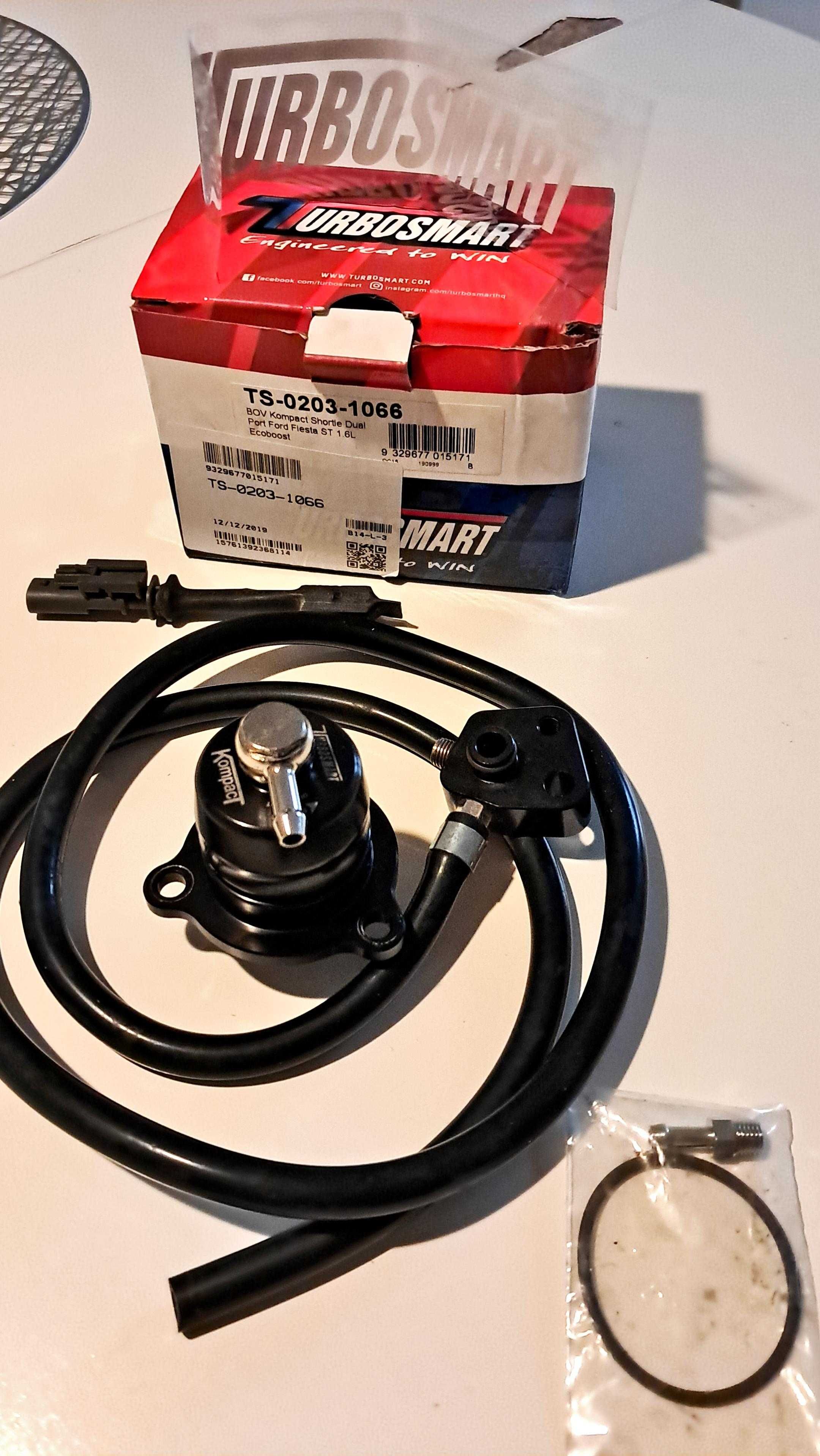 Zawór blow off BOV Turbosmart TS0203 model 1066 Ford Fiesta ST 1.6 Eco