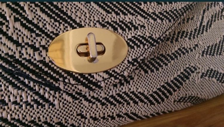 Słomiana kopertówka pleciona H&M lato wesele