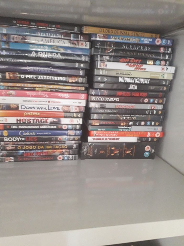 Set de dvd filmes e outros