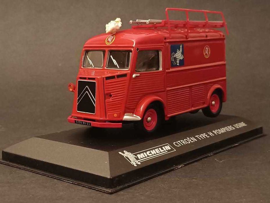 Miniatura de coleção Citroen Type H Bombeiros na escala 1.43