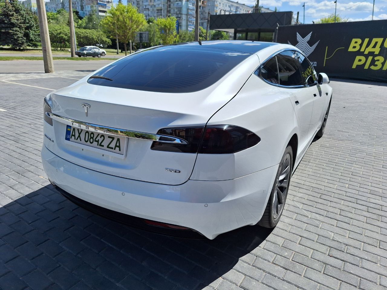 Tesla model "S" - 535 ЛС